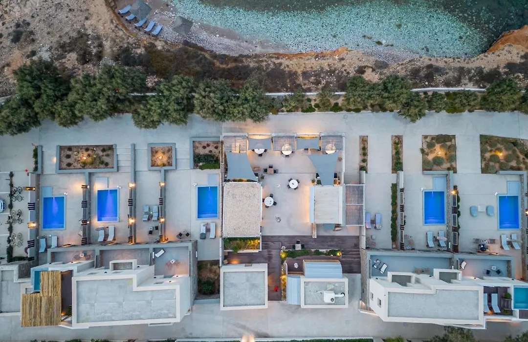 Paros Comfy Suites-1